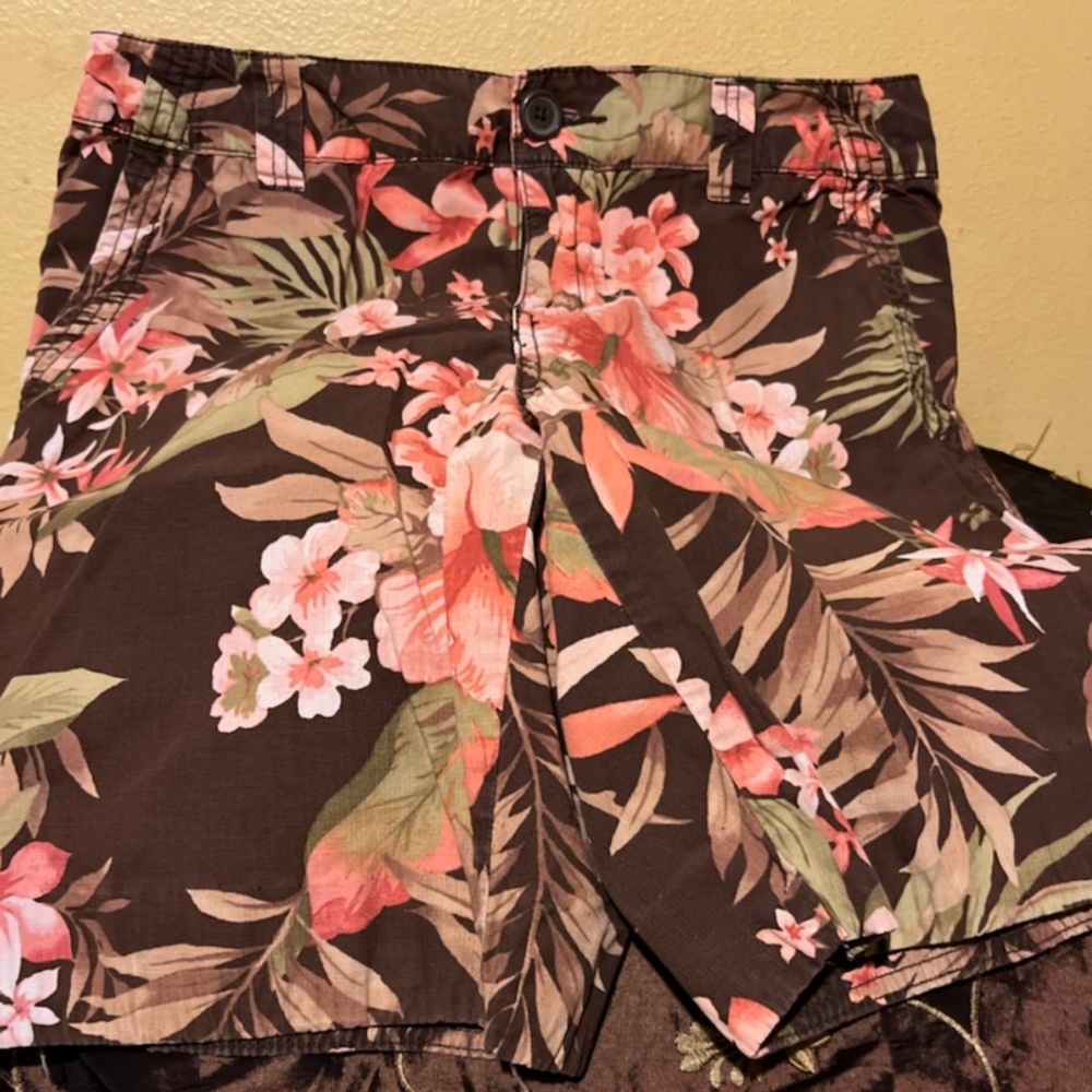 Flower shorts